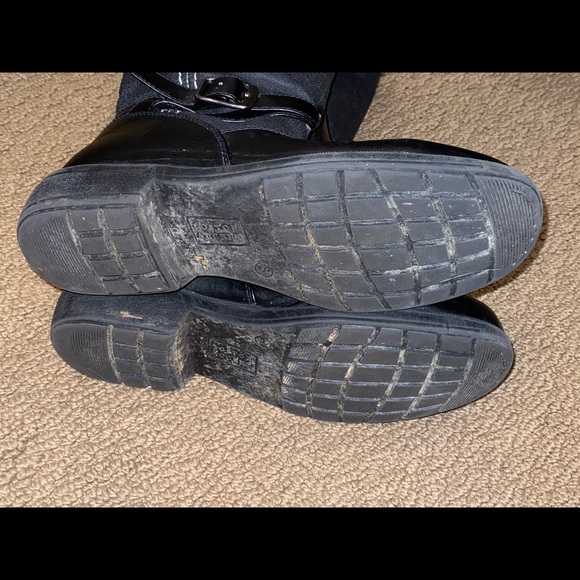 Boston accent black boots size 8 faux fur lined - Picture 3 of 4